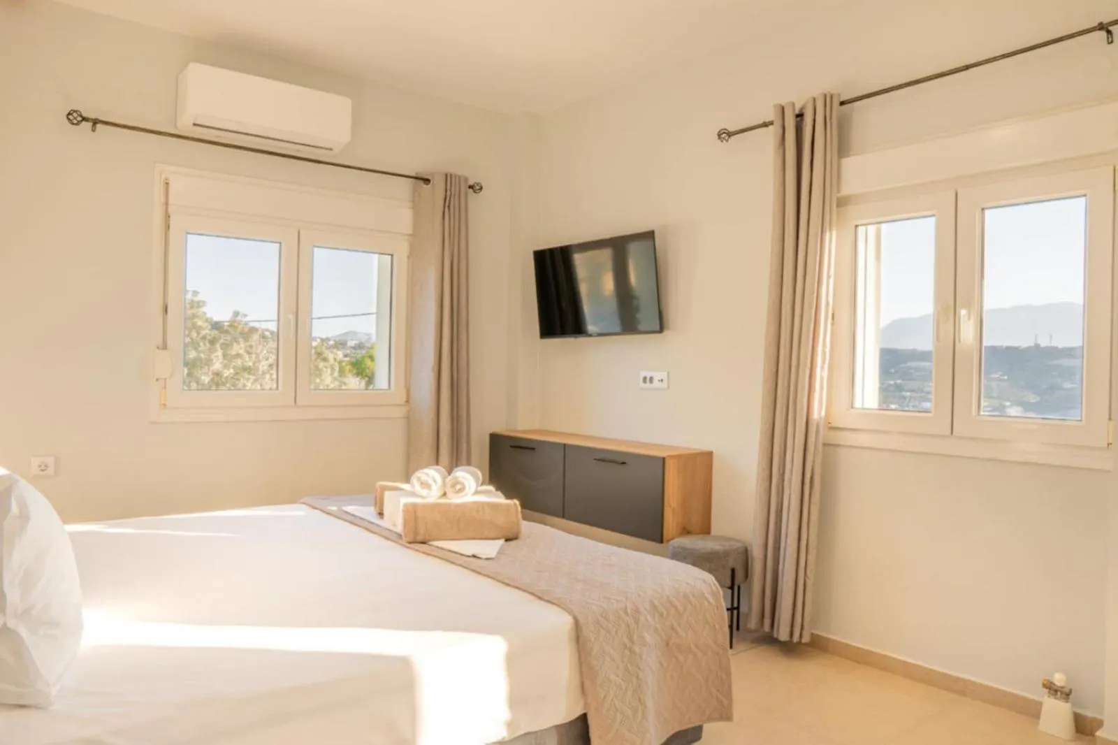 Amfithea Villa Mastambas